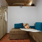 Podroom Apartments